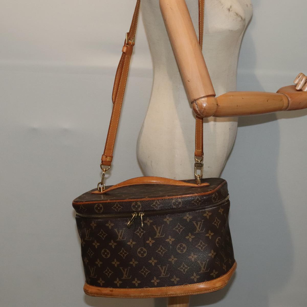 LOUIS VUITTON Monogram Nice Hand Bag M47280 LV Auth 92021