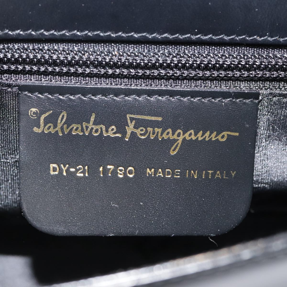 Salvatore Ferragamo Gancini Hand Bag Leather Black Gold Auth 92098