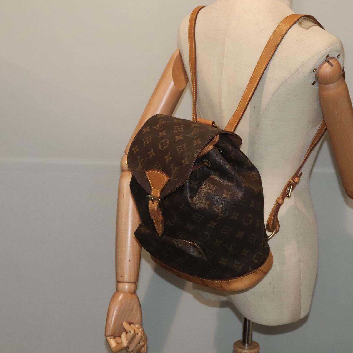 LOUIS VUITTON Monogram Montsouris MM Backpack M51136 LV Auth 92197