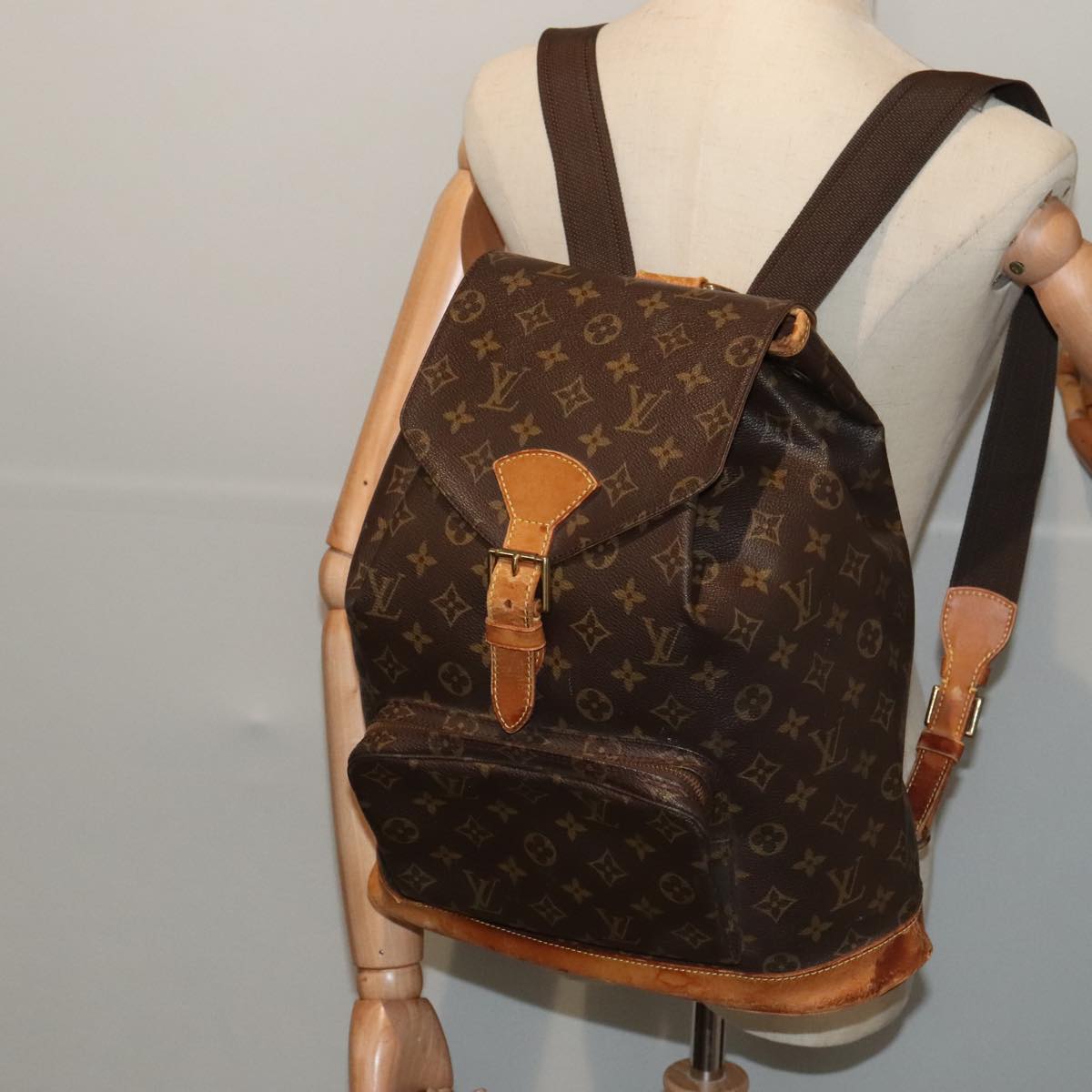 LOUIS VUITTON Monogram Montsouris GM Backpack M51135 LV Auth 92229