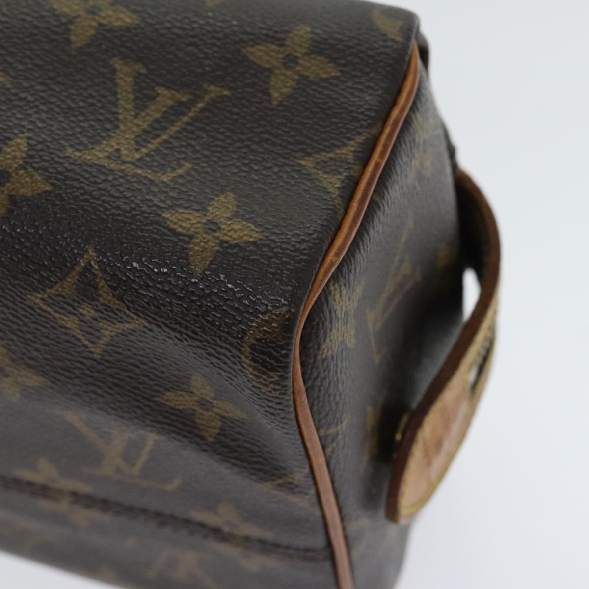 LOUIS VUITTON Monogram Trousse Patte Pression Cosmetic Pouch M47636 Auth 92236