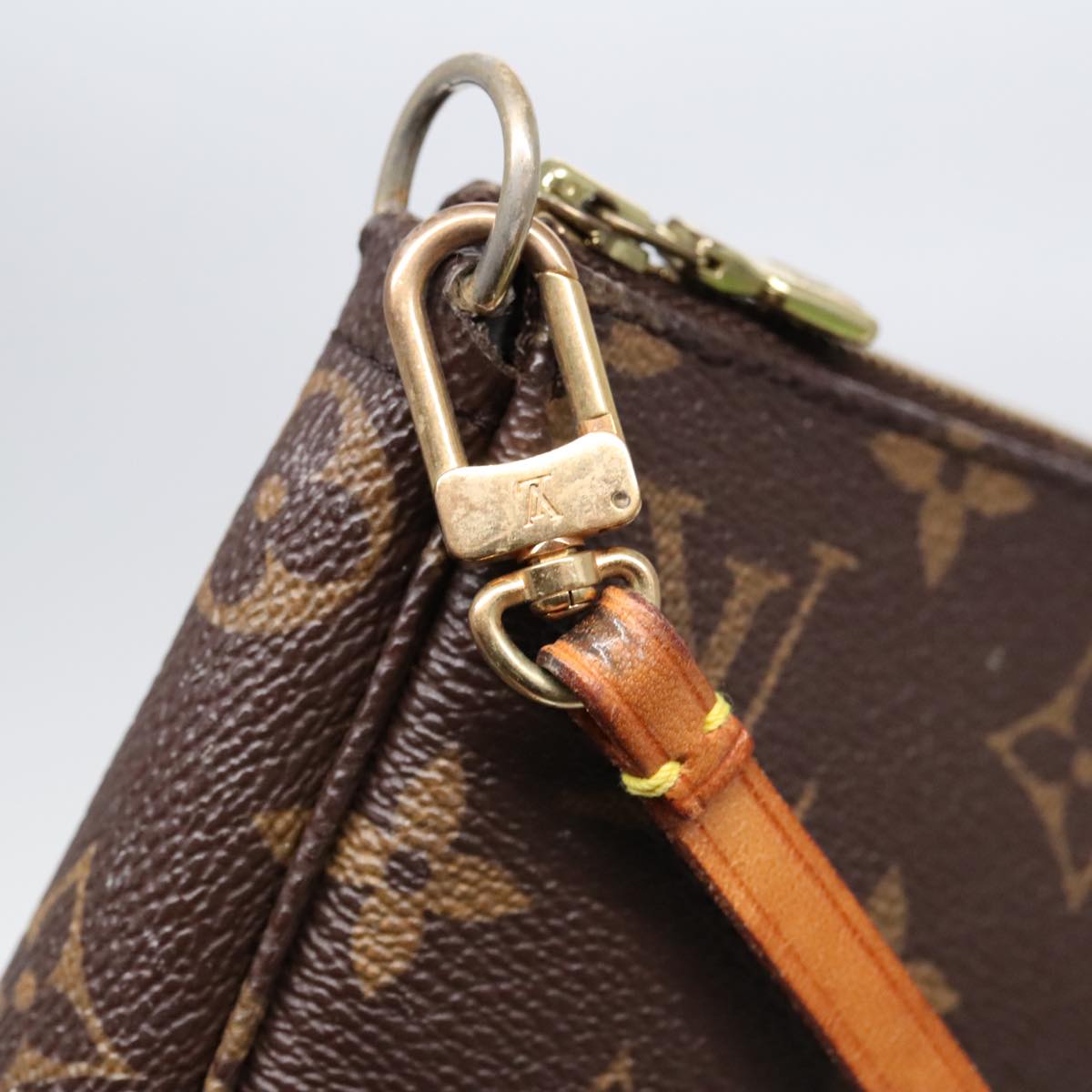 LOUIS VUITTON Monogram Pochette Accessoires Pouch M51980 LV Auth 92266