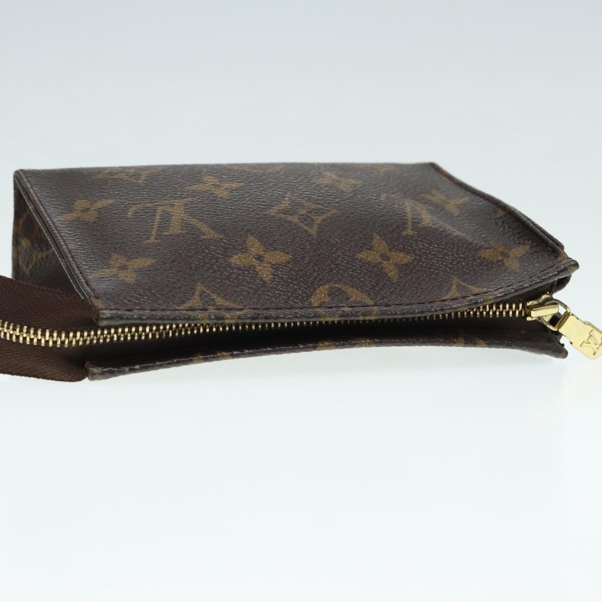 LOUIS VUITTON Monogram Poche Toilette 15 Pouch M47546 LV Auth 92272