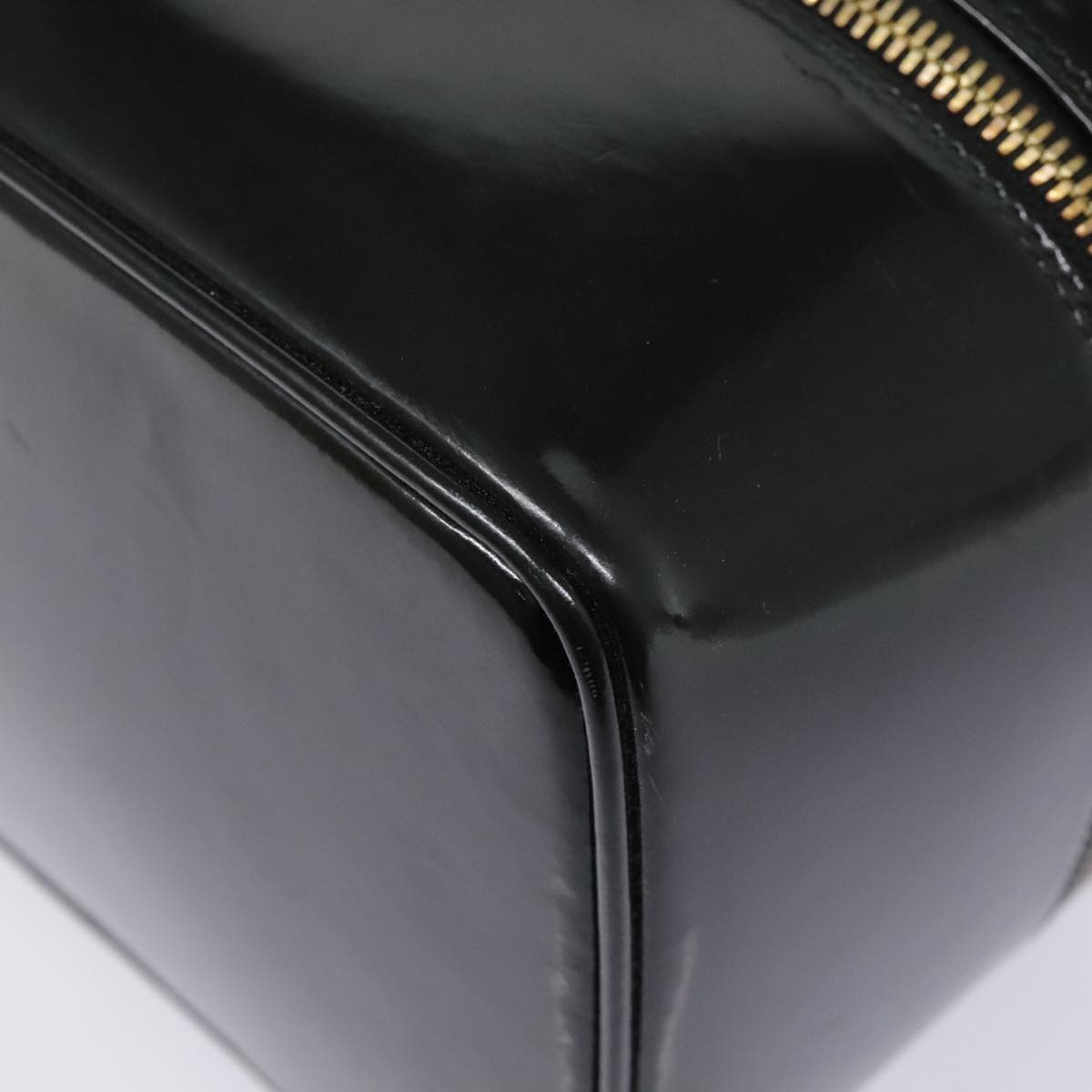 GUCCI Vanity Cosmetic Pouch Enamel Black Gold 032 1956 0150 Auth 92305