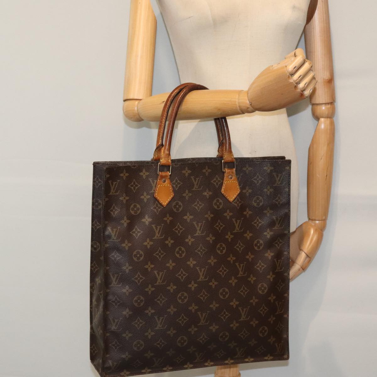 LOUIS VUITTON Monogram Sac Plat Hand Bag M51140 LV Auth 92398