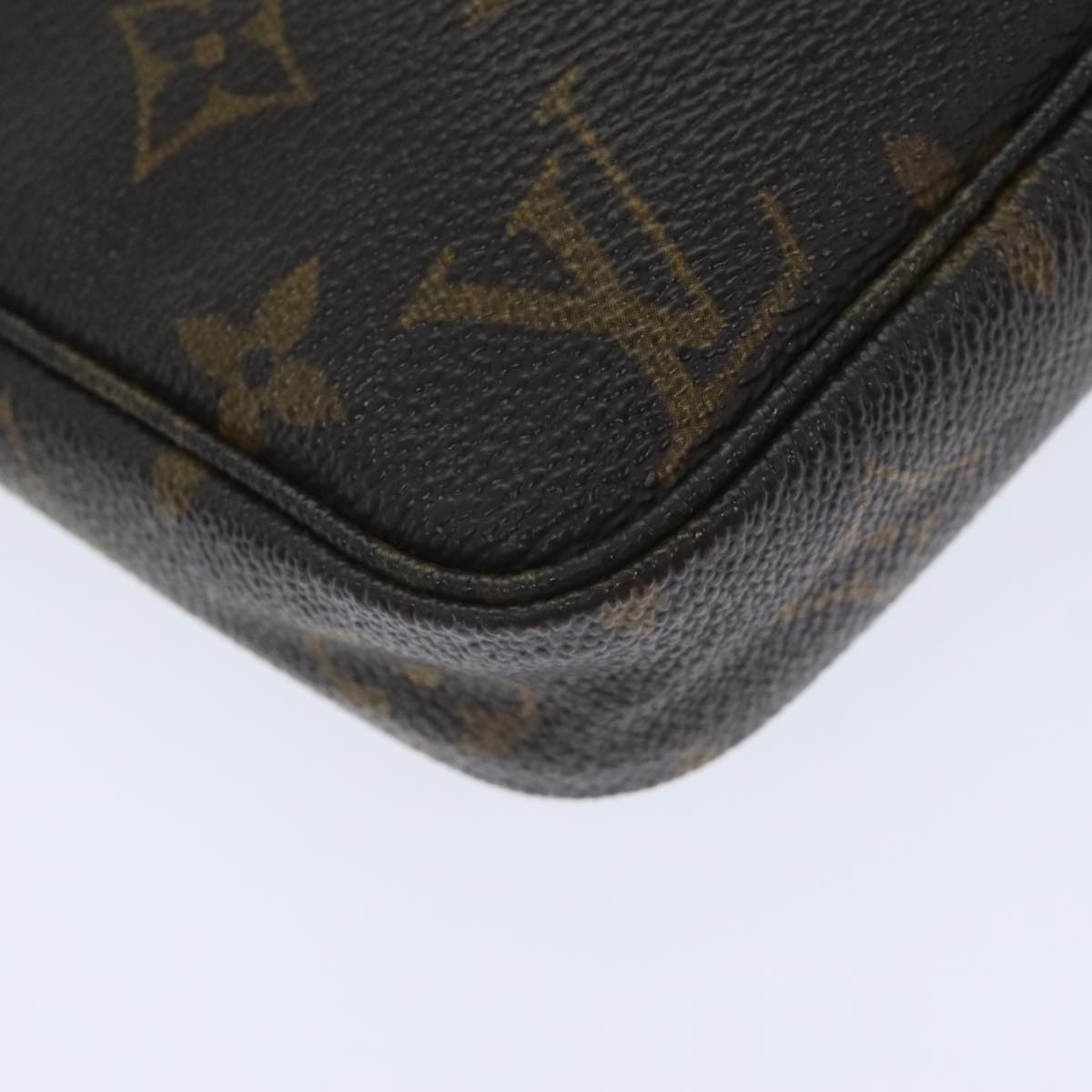 LOUIS VUITTON Monogram Pochette Accessoires Pouch M51980 LV Auth 92418