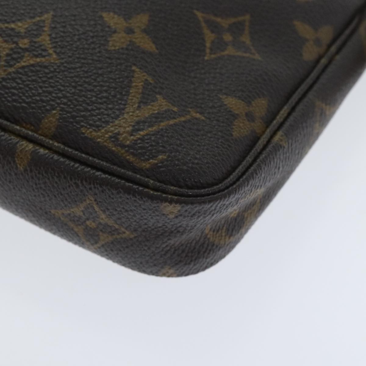 LOUIS VUITTON Monogram Pochette Accessoires Pouch M51980 LV Auth 92418