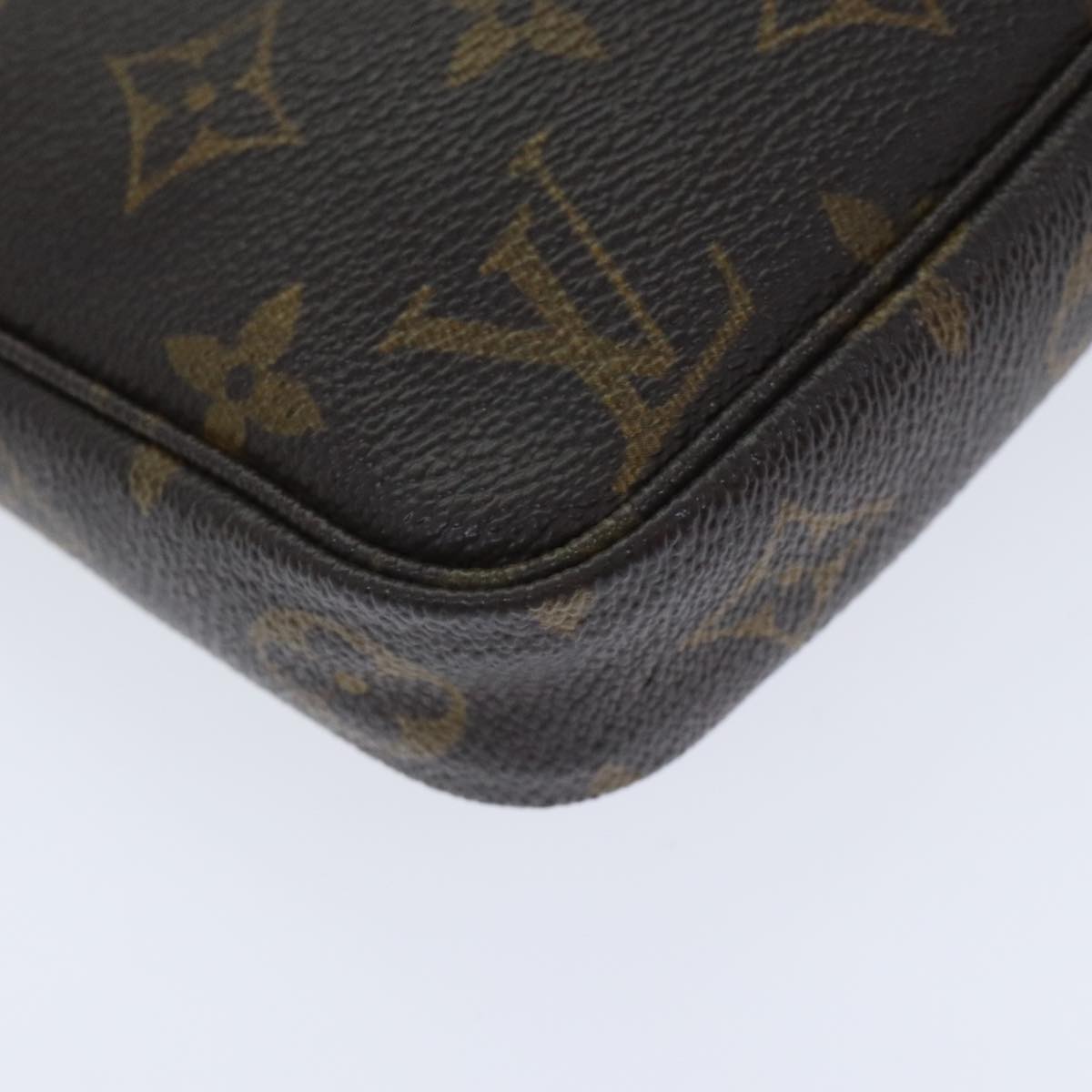 LOUIS VUITTON Monogram Pochette Accessoires Pouch M51980 LV Auth 92418