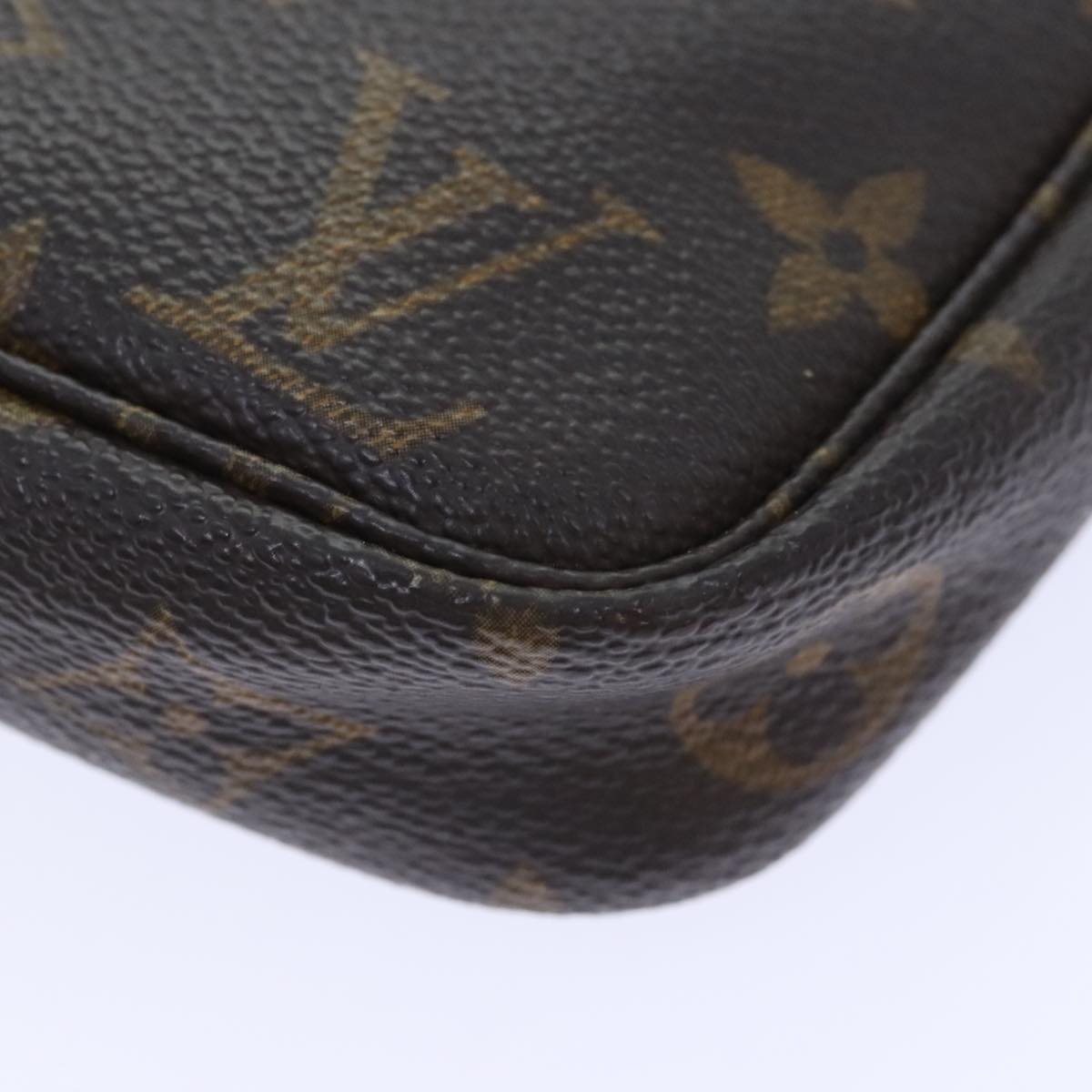 LOUIS VUITTON Monogram Pochette Accessoires Pouch M51980 LV Auth 92518