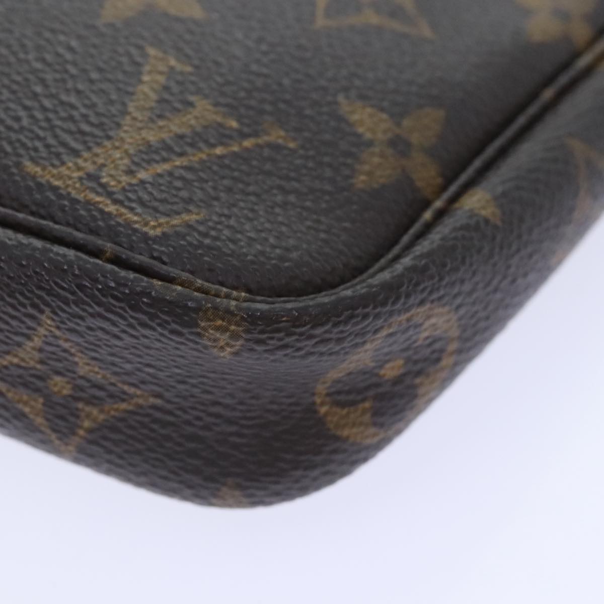 LOUIS VUITTON Monogram Pochette Accessoires Pouch M51980 LV Auth 92518