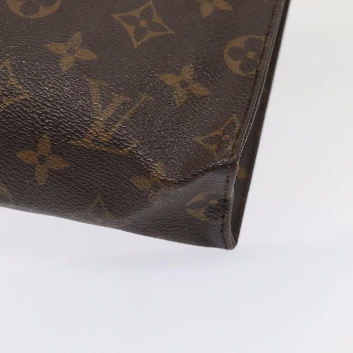 LOUIS VUITTON Monogram Poche Toilette 26 Pouch M47542 LV Auth 92550