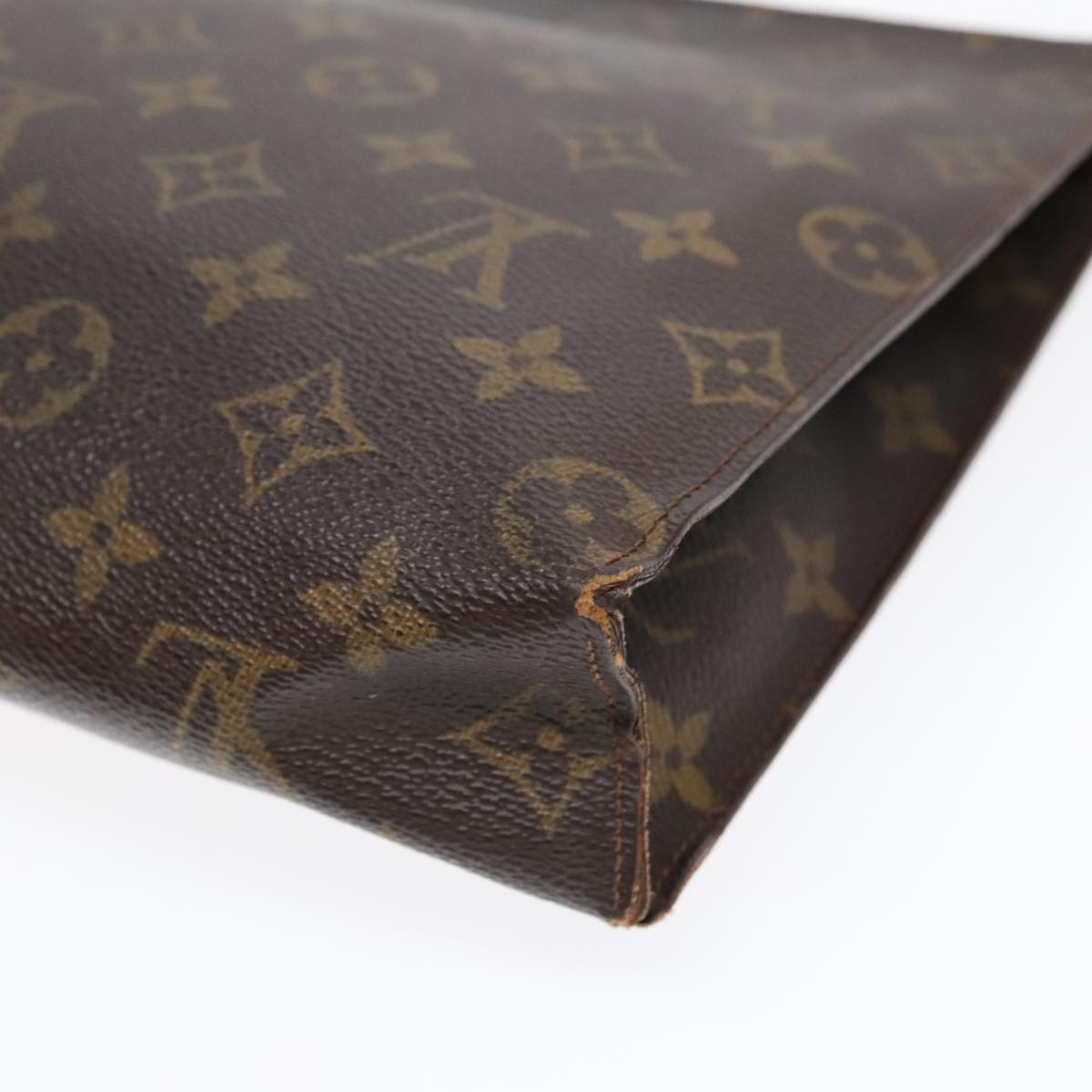 LOUIS VUITTON Monogram Poche Toilette 26 Pouch M47542 LV Auth 92551