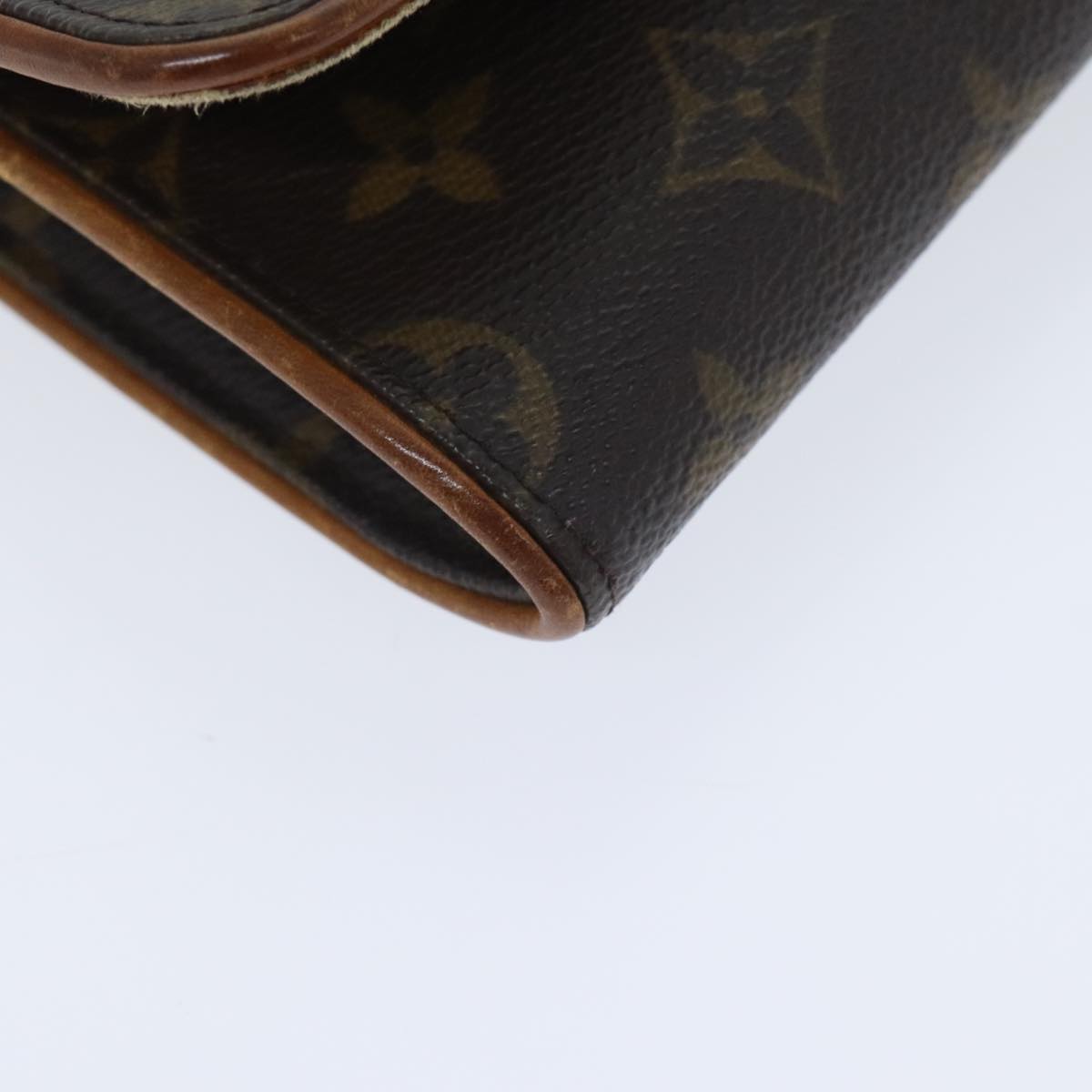 LOUIS VUITTON Monogram Pochette Twin GM Shoulder Bag M51852 LV Auth 92576