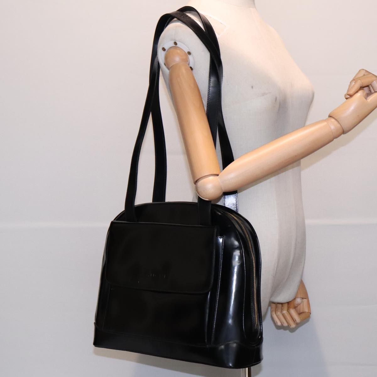 GUCCI Shoulder Bag Patent leather Black Gold 001 2214 1649 Auth 92605