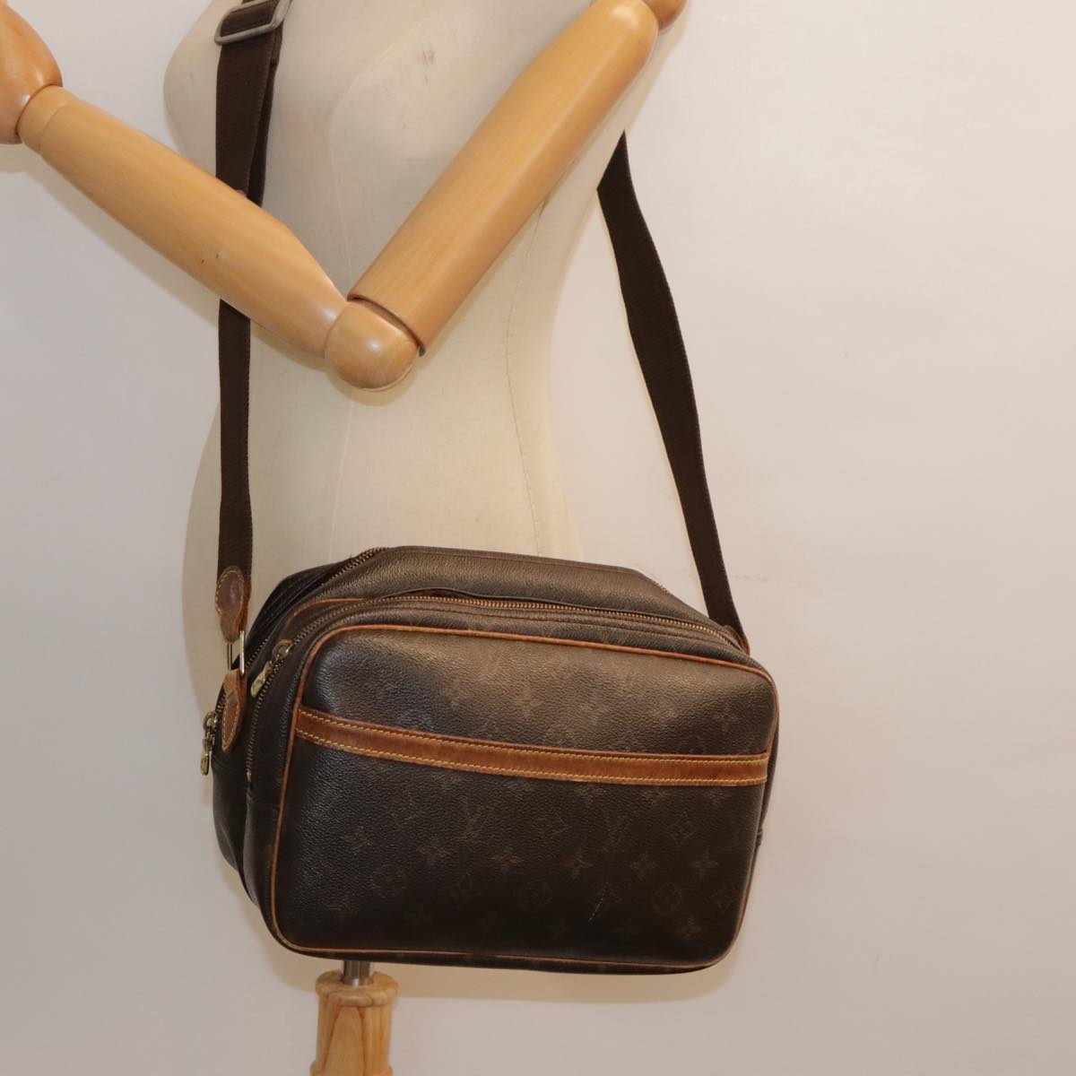 LOUIS VUITTON Monogram Reporter PM Shoulder Bag M45254 LV Auth 92614