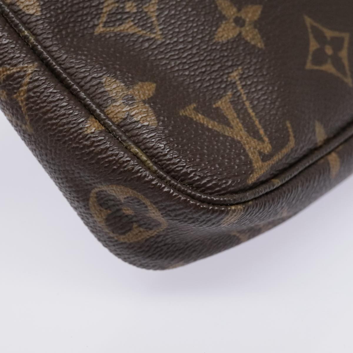 LOUIS VUITTON Monogram Pochette Accessoires Pouch M51980 LV Auth 92631