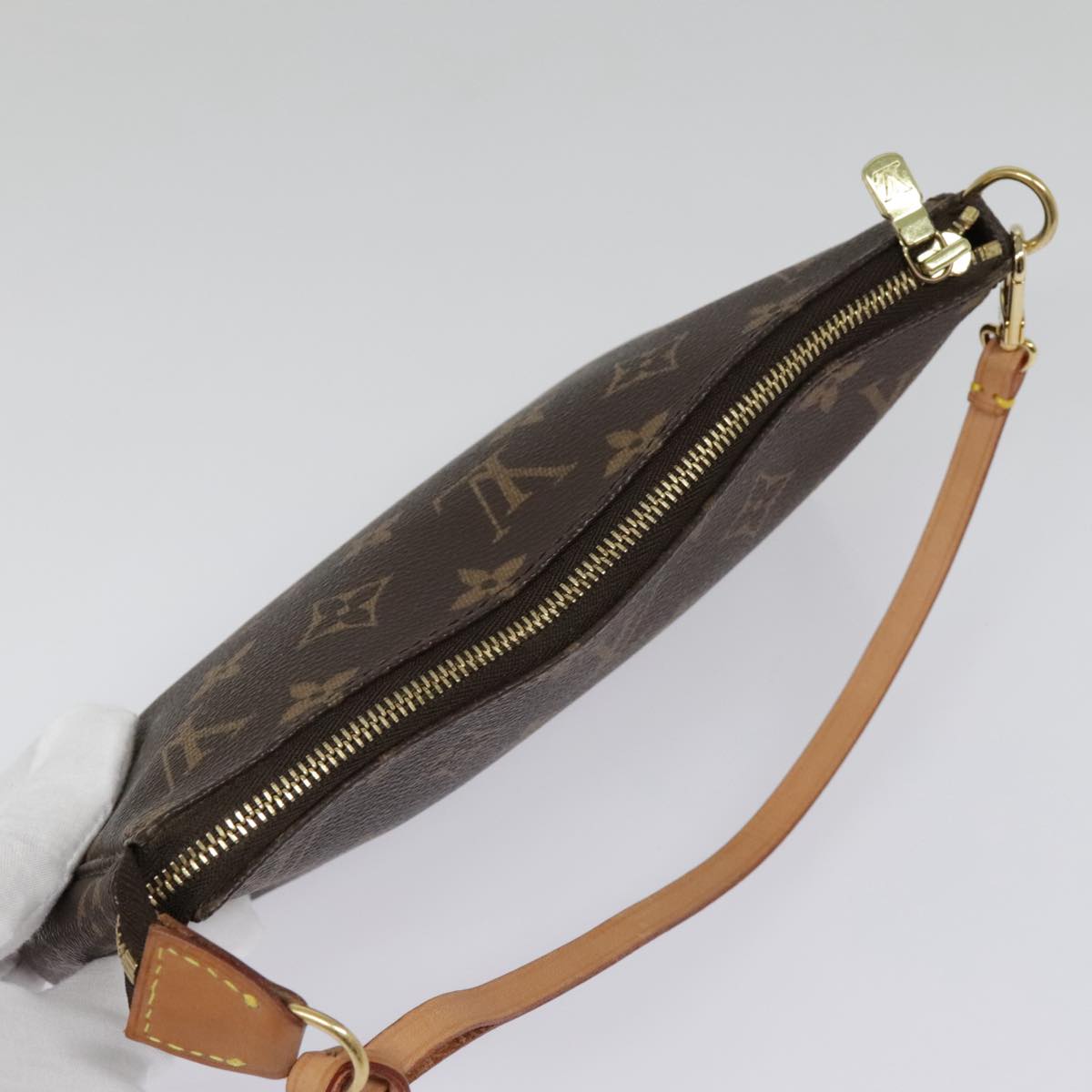 LOUIS VUITTON Monogram Pochette Accessoires Pouch M51980 LV Auth 92631