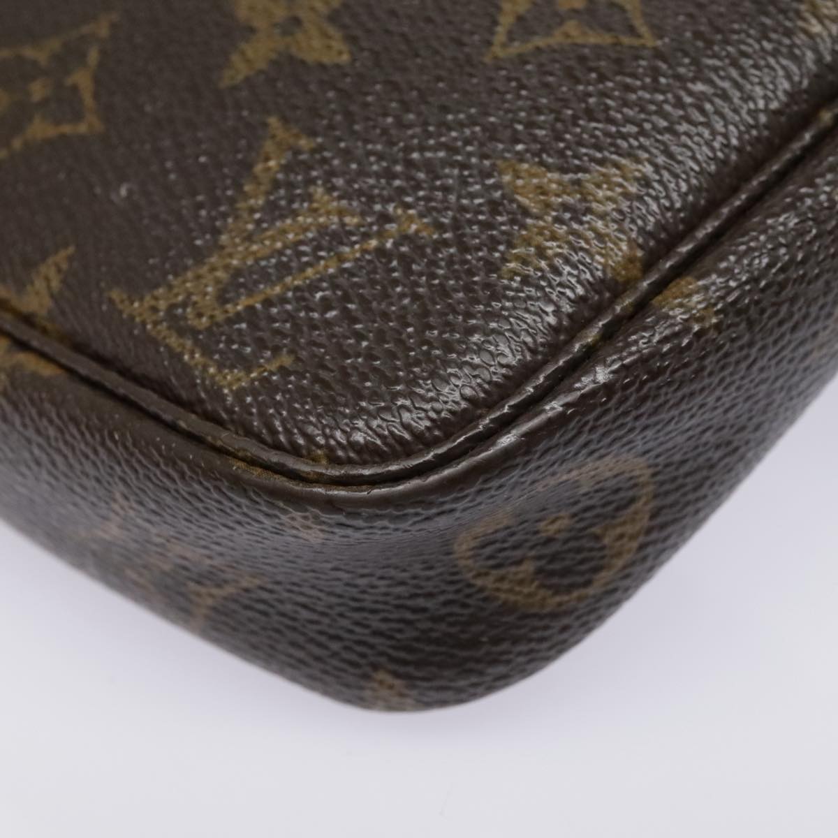 LOUIS VUITTON Monogram Pochette Accessoires Pouch M51980 LV Auth 92706