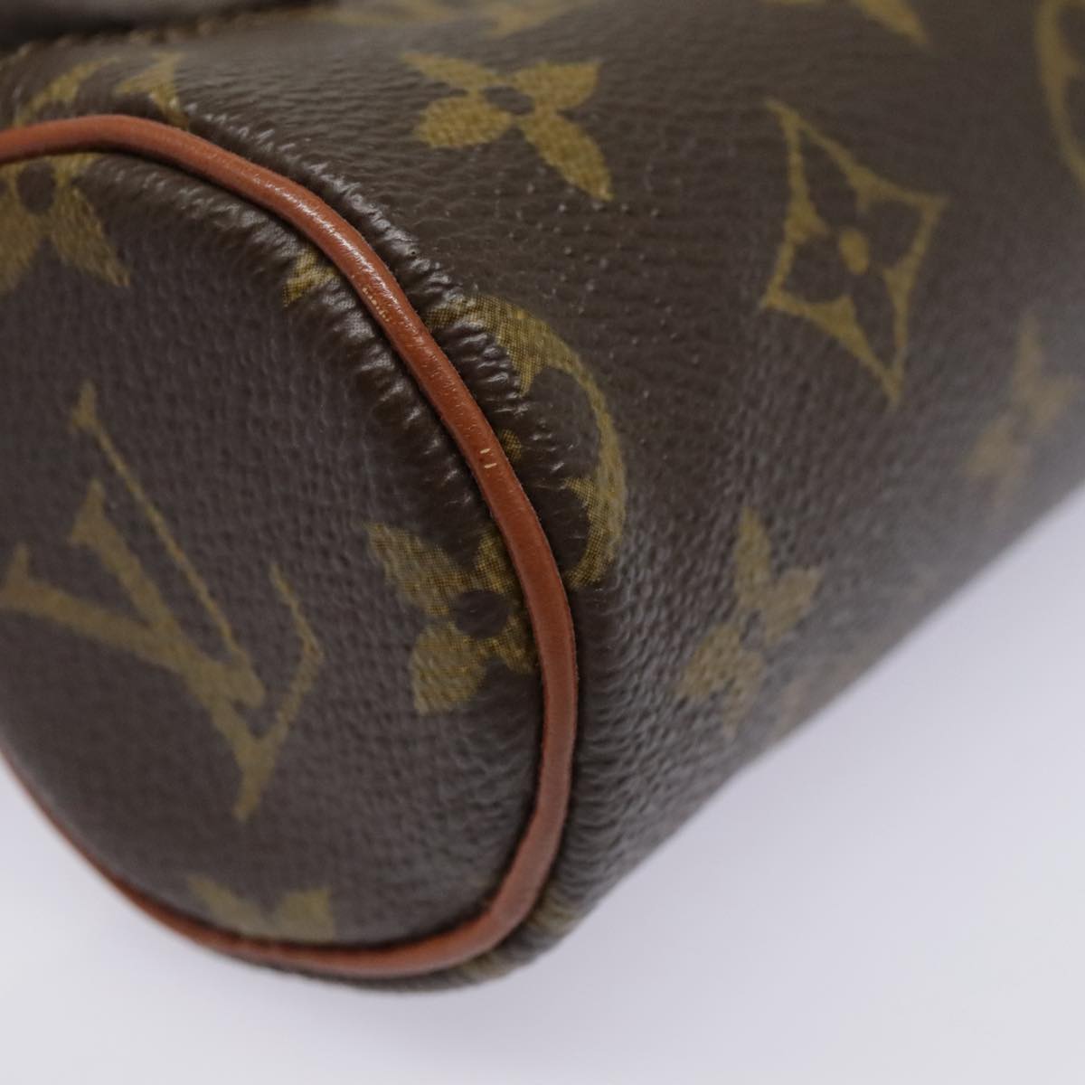 LOUIS VUITTON Monogram Papillon Pouch LV Auth 92842