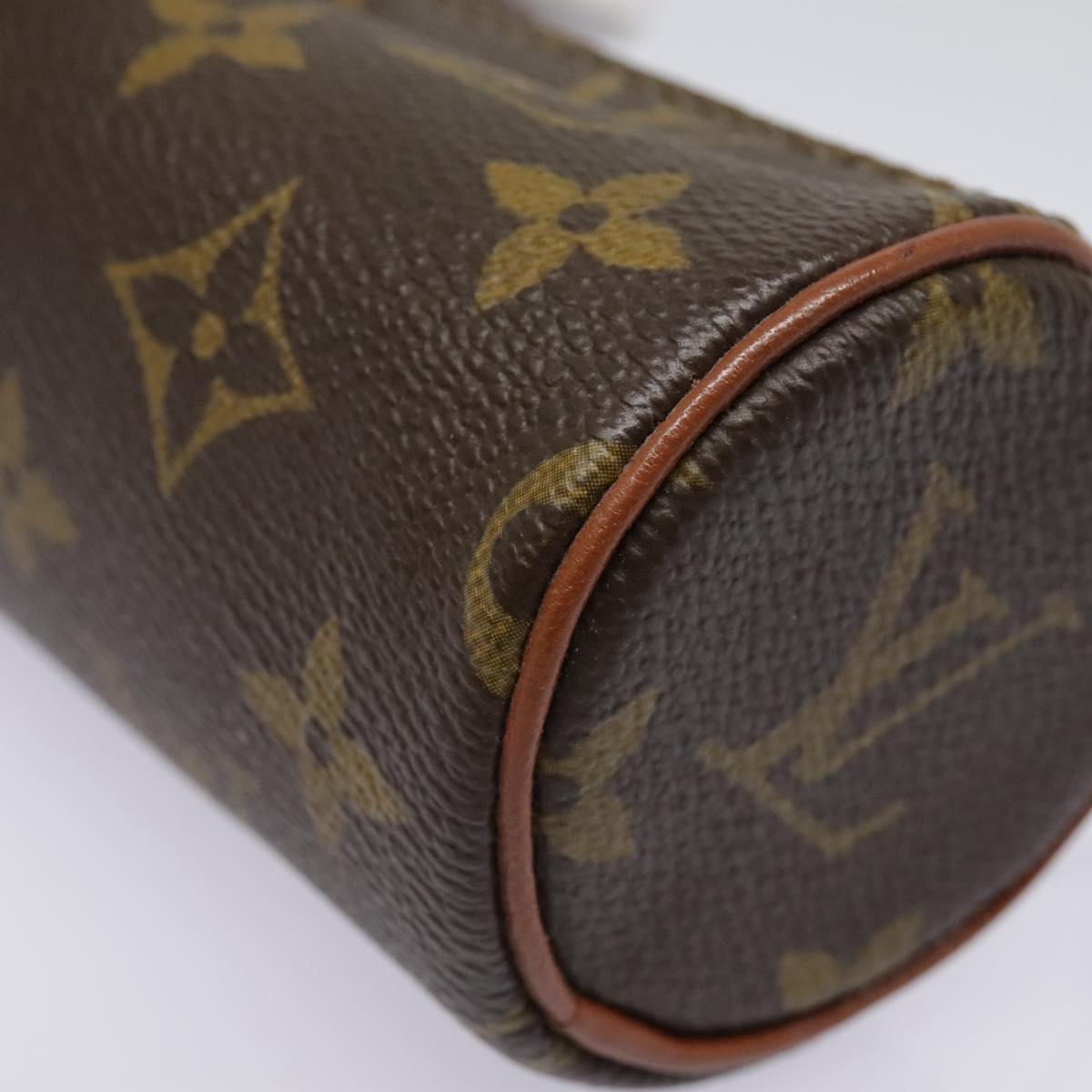 LOUIS VUITTON Monogram Papillon Pouch LV Auth 92842