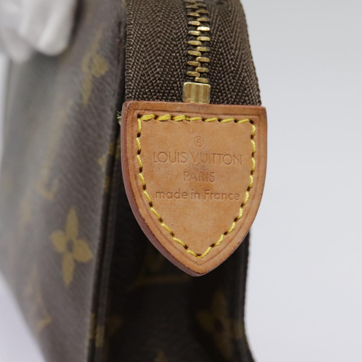 LOUIS VUITTON Monogram Poche Toilette 15 Pouch M47546 LV Auth 92851