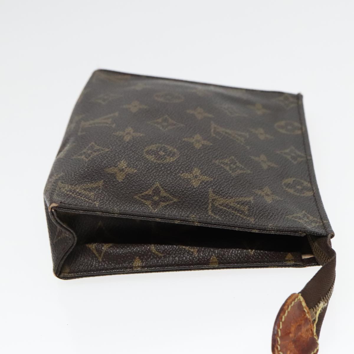 LOUIS VUITTON Monogram Poche Toilette 19 Pouch M47544 LV Auth 92891