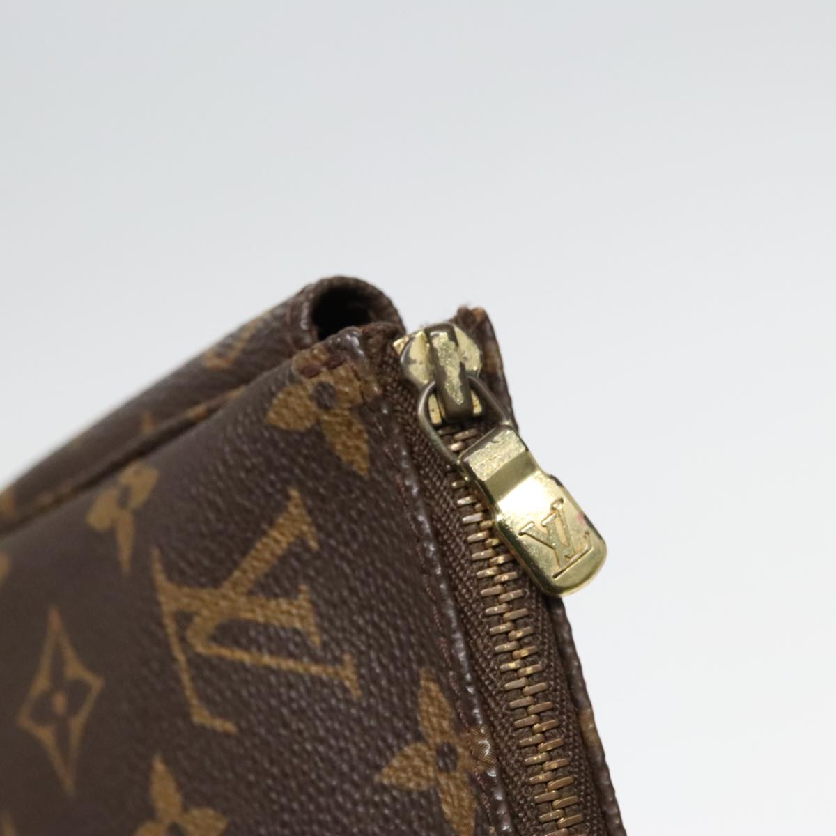 LOUIS VUITTON Monogram Pochette Accessoires Pouch M51980 LV Auth 92895