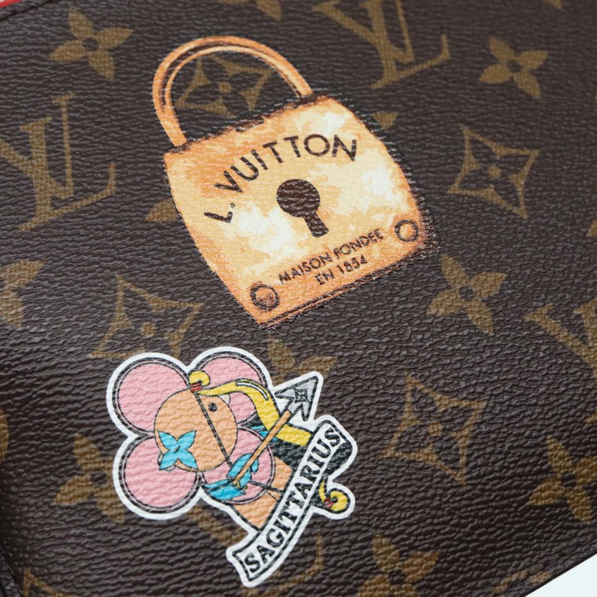 LOUIS VUITTON Monogram World Tour Neverfull MM Pouch M42844 LV Auth 92896