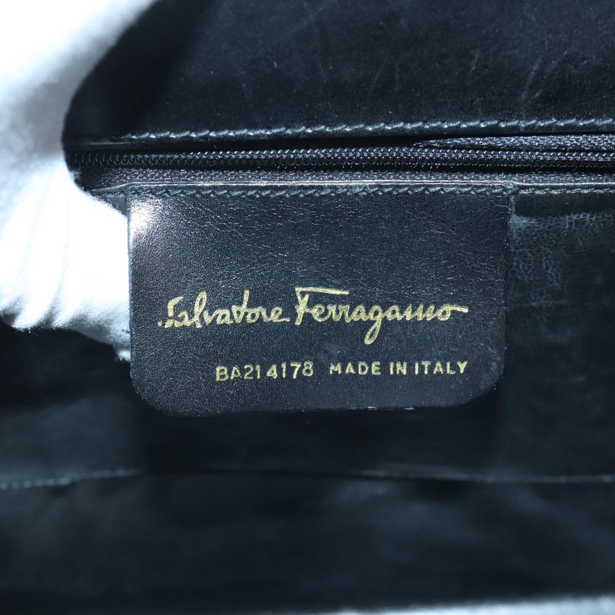 Salvatore Ferragamo Vala Hand Bag Leather Black Gold Auth 92934