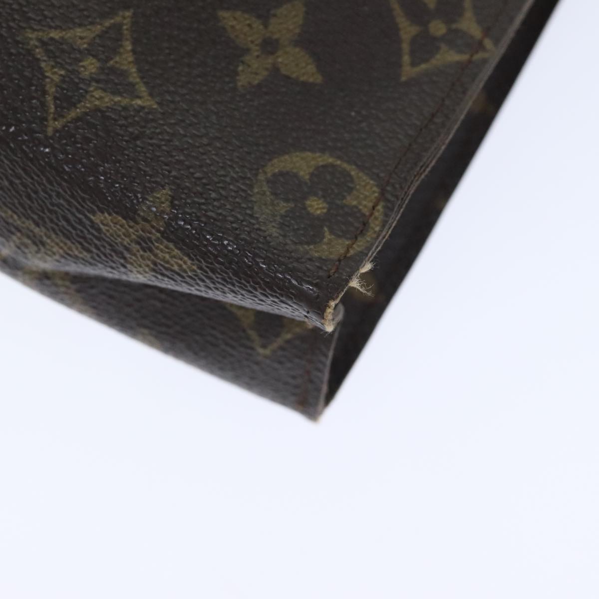 LOUIS VUITTON Monogram Poche Toilette 26 Pouch M47542 LV Auth 93006