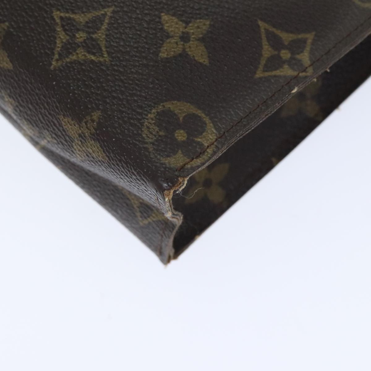 LOUIS VUITTON Monogram Poche Toilette 26 Pouch M47542 LV Auth 93006