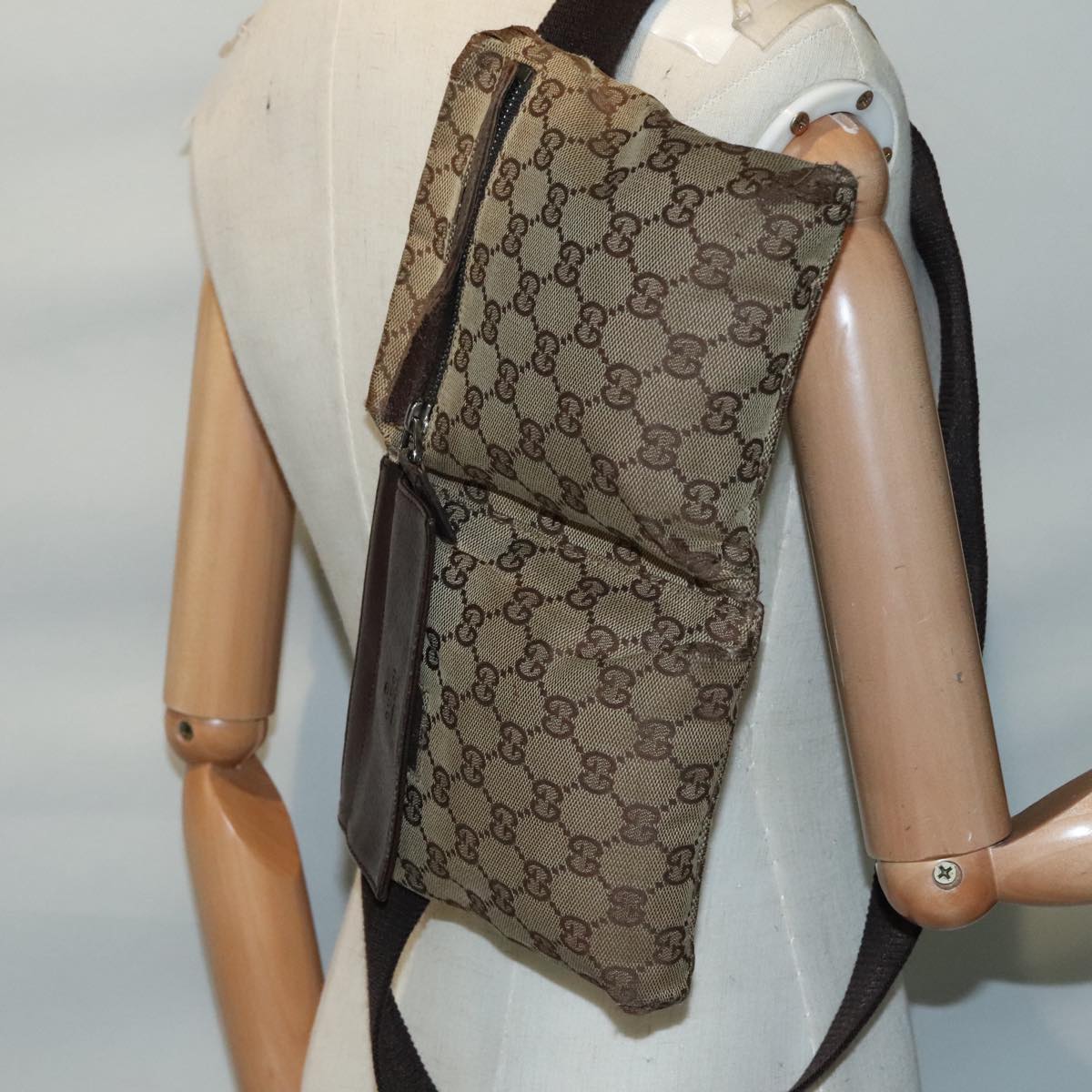 GUCCI GG Canvas Waist Bag Beige Brown Silver 28566 Auth 93030