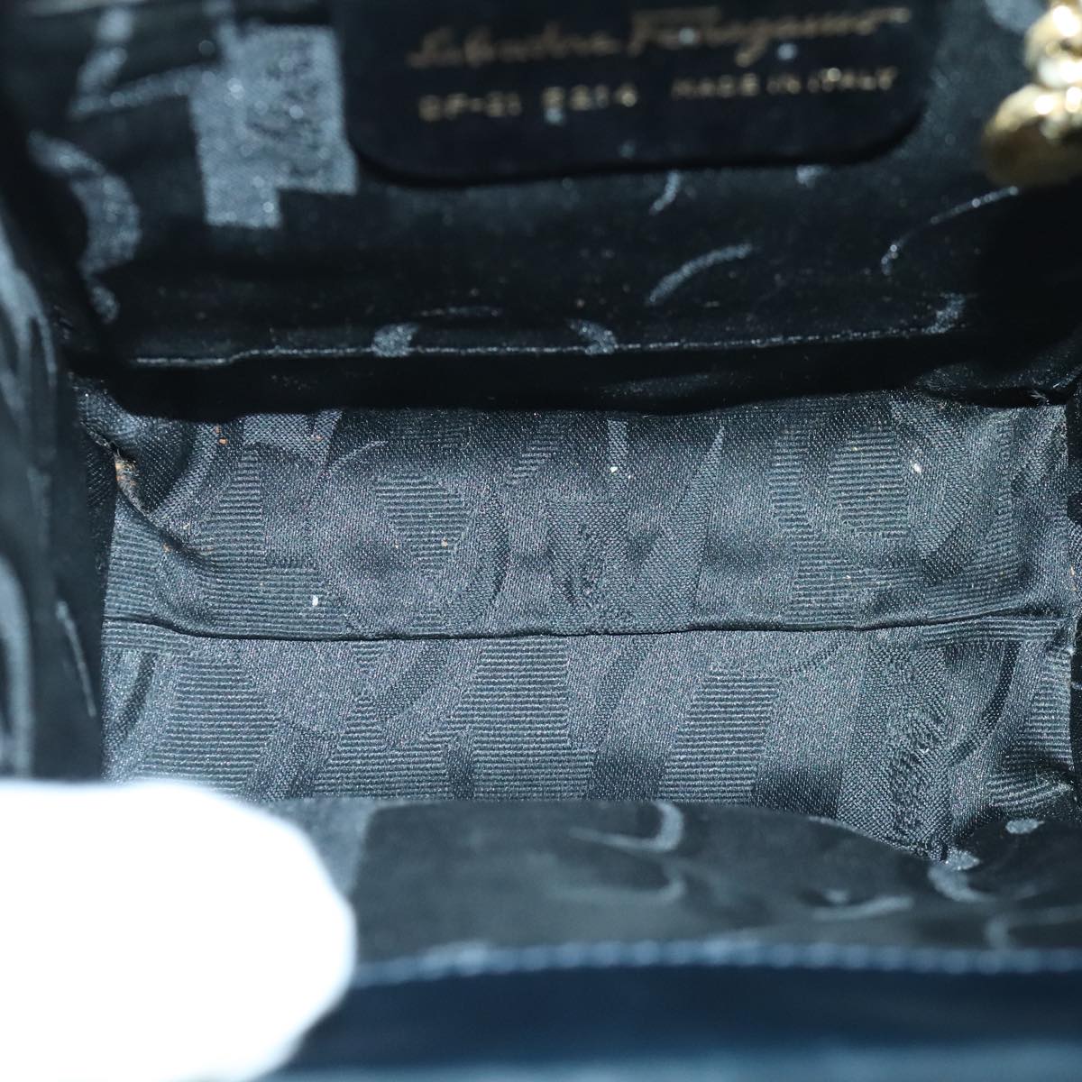 Salvatore Ferragamo Vala Hand Bag Leather Navy Gold Auth 93311