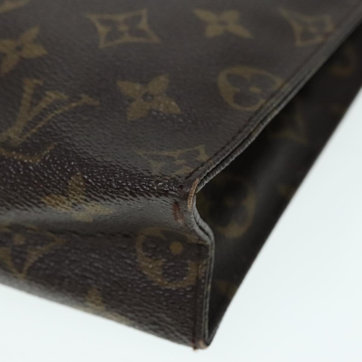 LOUIS VUITTON Monogram Poche Toilette 26 Pouch M47542 LV Auth 93552