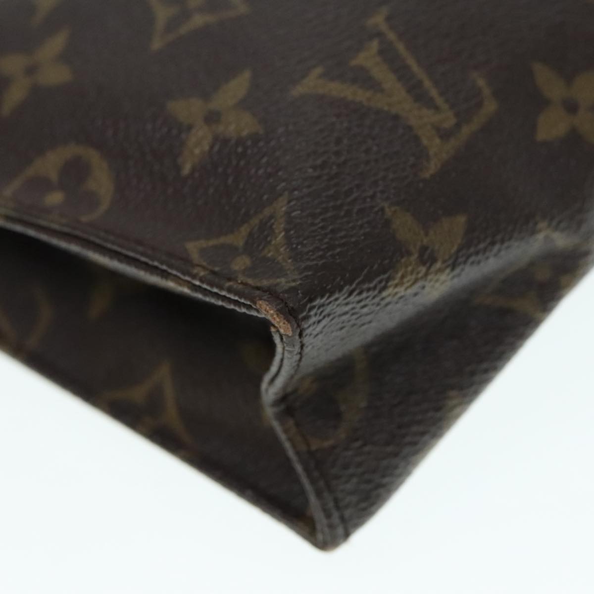 LOUIS VUITTON Monogram Poche Toilette 26 Pouch M47542 LV Auth 93552