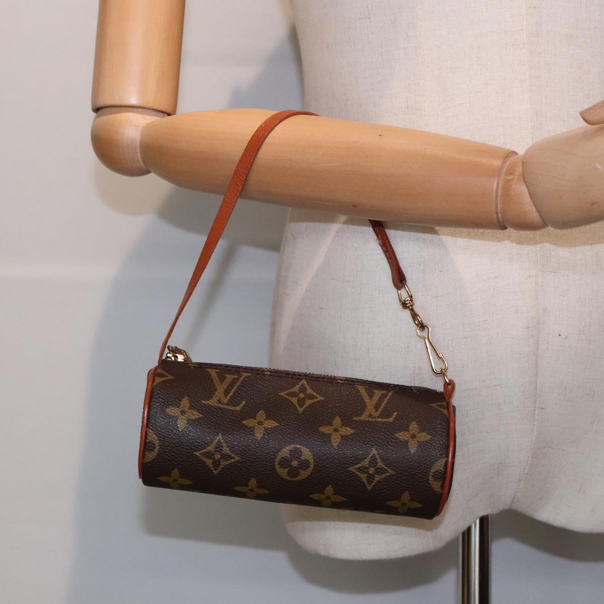 LOUIS VUITTON Monogram Papillon Pouch LV Auth 93601