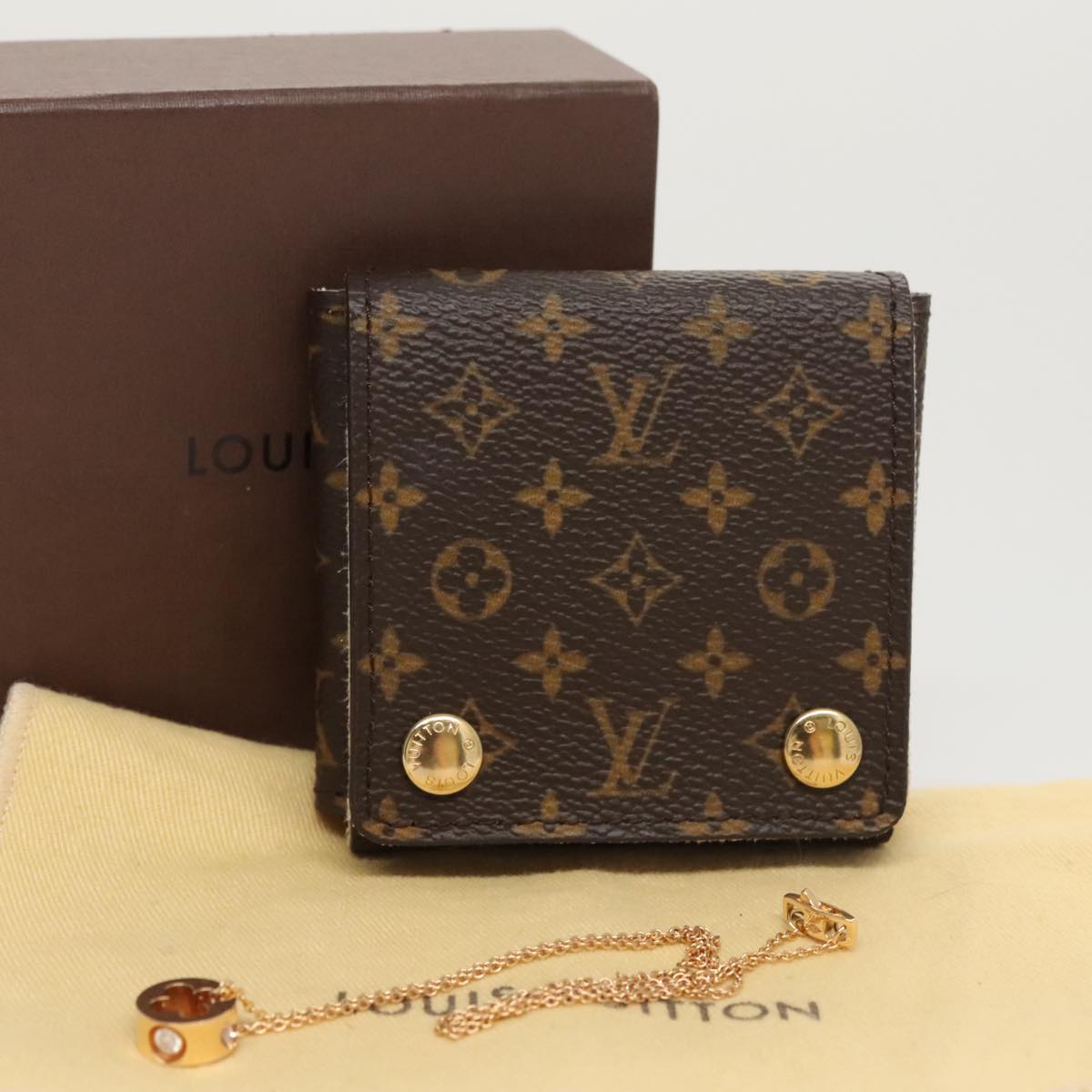 LOUIS VUITTON Pandantif 1P Diamond Necklace Diamond 6.1K Only 800 LV Auth 93646S