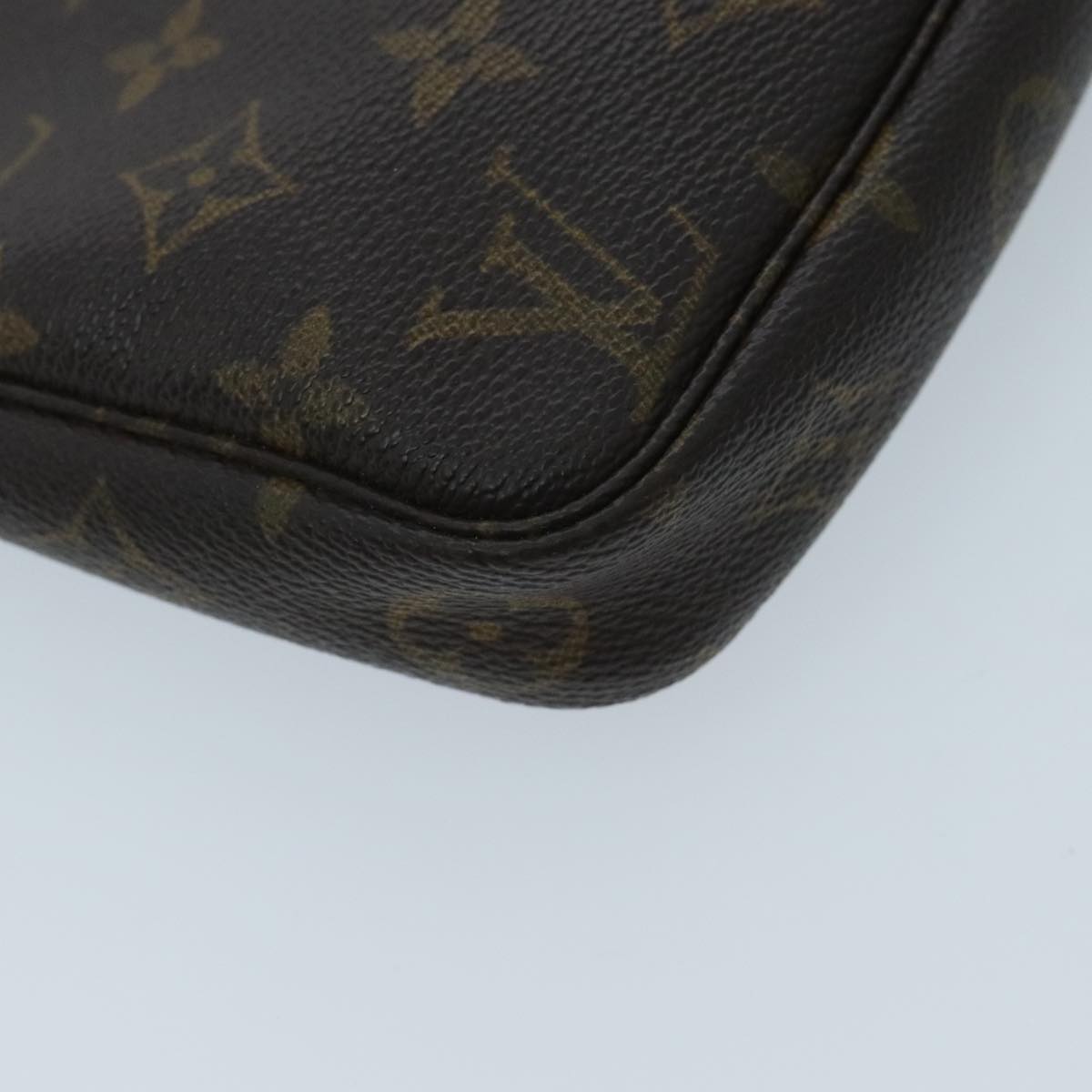 LOUIS VUITTON Monogram Pochette Accessoires Pouch M51980 LV Auth 93655