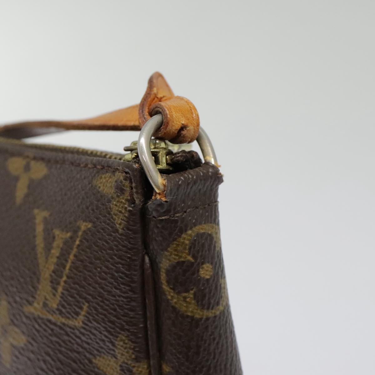 LOUIS VUITTON Monogram Pochette Accessoires Pouch M51980 LV Auth 93657