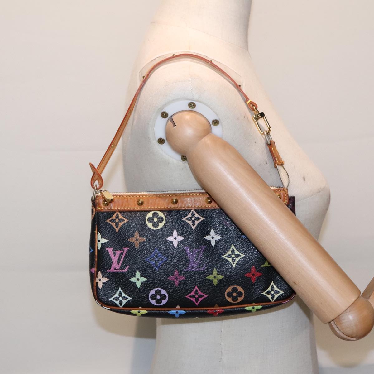 LOUIS VUITTON Monogram Multicolor Pochette Pouch Black M92648 LV Auth 93660