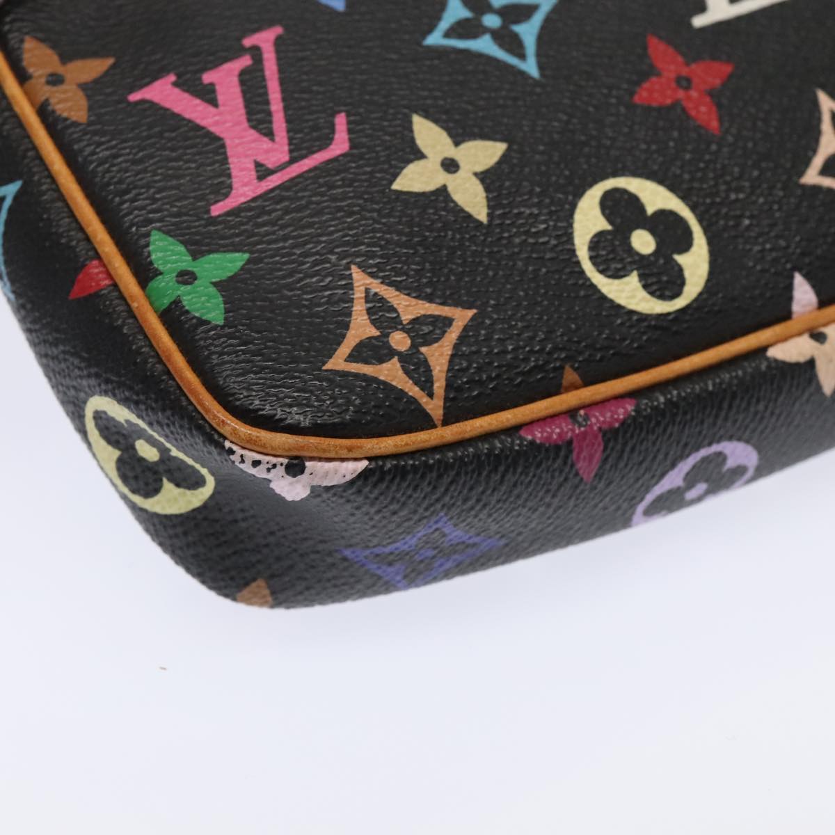 LOUIS VUITTON Multicolor Pochette Accessoires Pouch Black M92648 LV Auth 93661