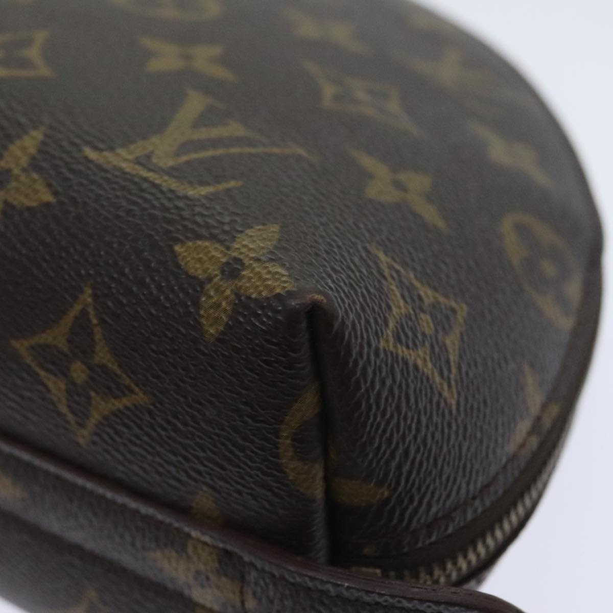 LOUIS VUITTON Monogram Trousse Demi Ronde Cosmetic Pouch M47520 LV Auth 93668