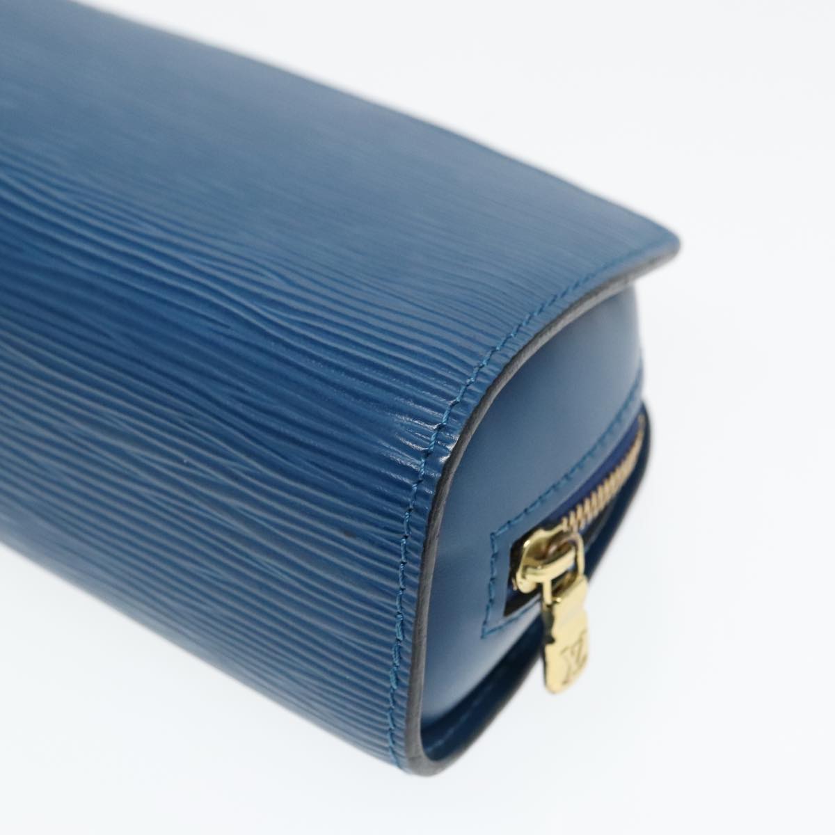 LOUIS VUITTON Epi Dauphine PM Pouch Blue M48445 LV Auth 93690