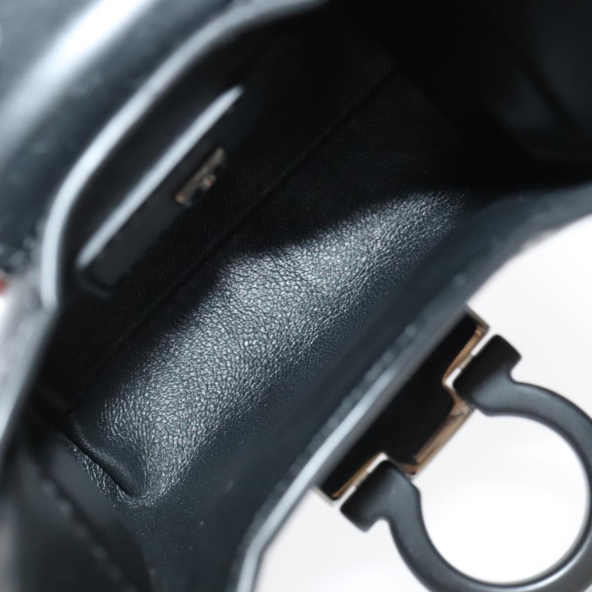 Salvatore Ferragamo Gancini Hand Bag Leather Black Auth 93834AM