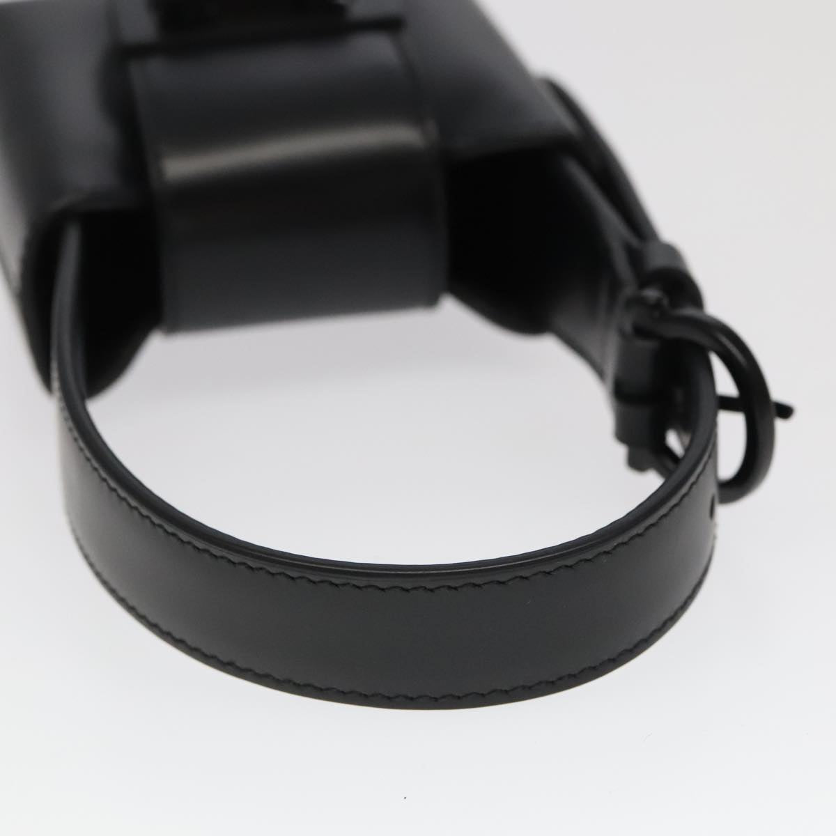 Salvatore Ferragamo Gancini Hand Bag Leather Black Auth 93834AM