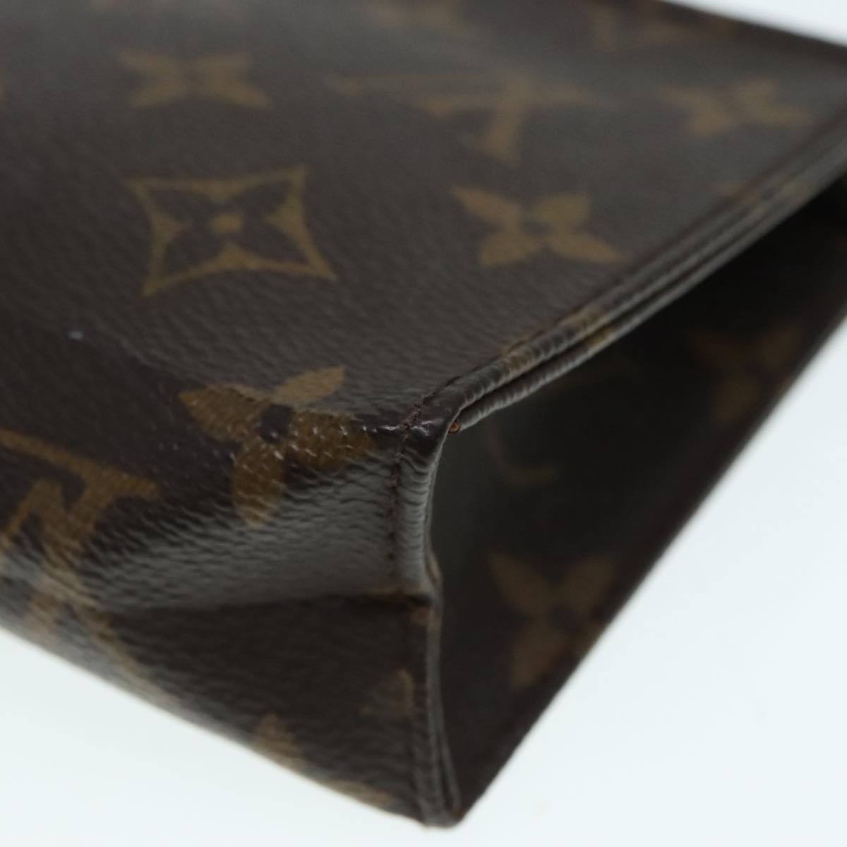 LOUIS VUITTON Monogram Poche Toilette 15 Pouch M47546 LV Auth 93927