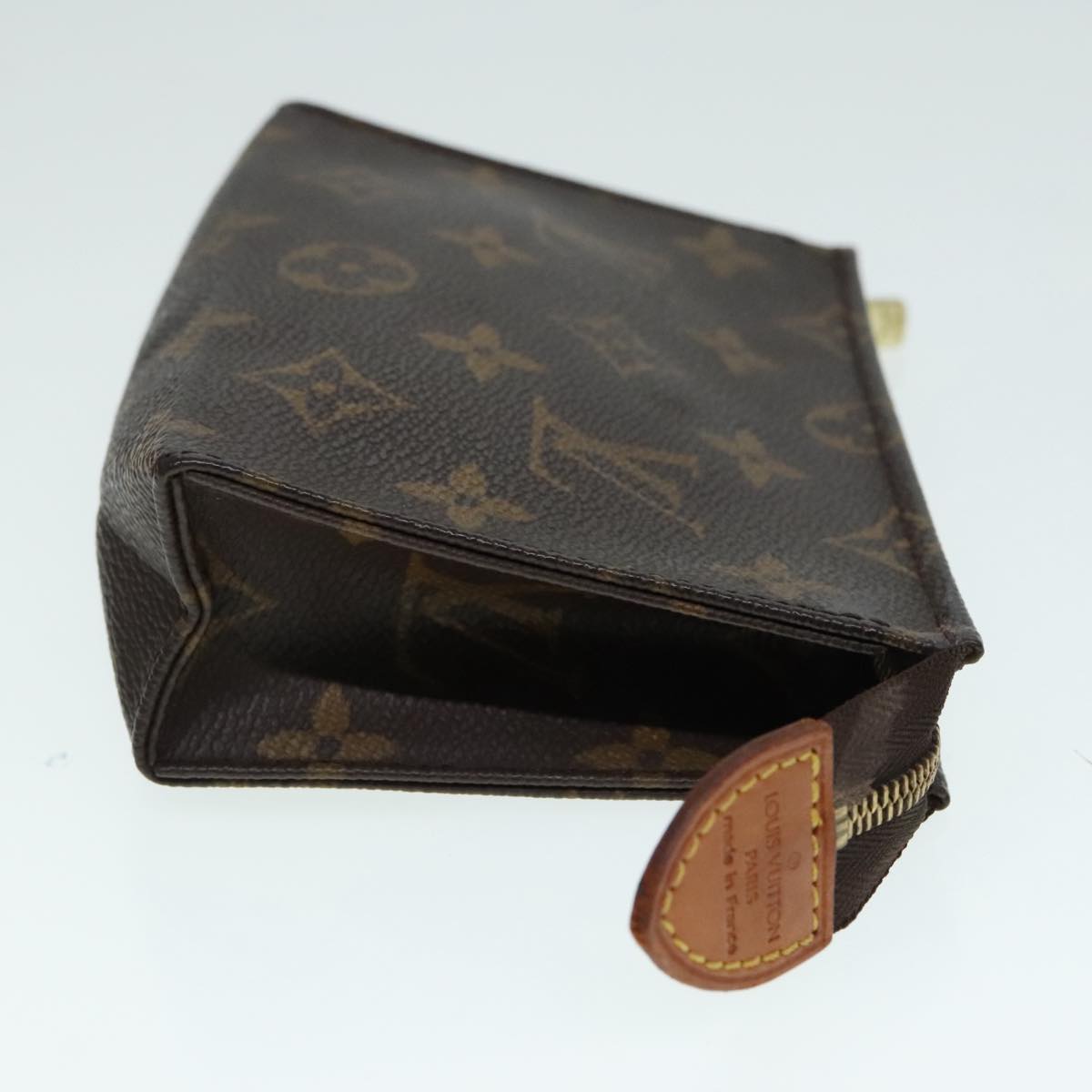 LOUIS VUITTON Monogram Poche Toilette 15 Pouch M47546 LV Auth 93927