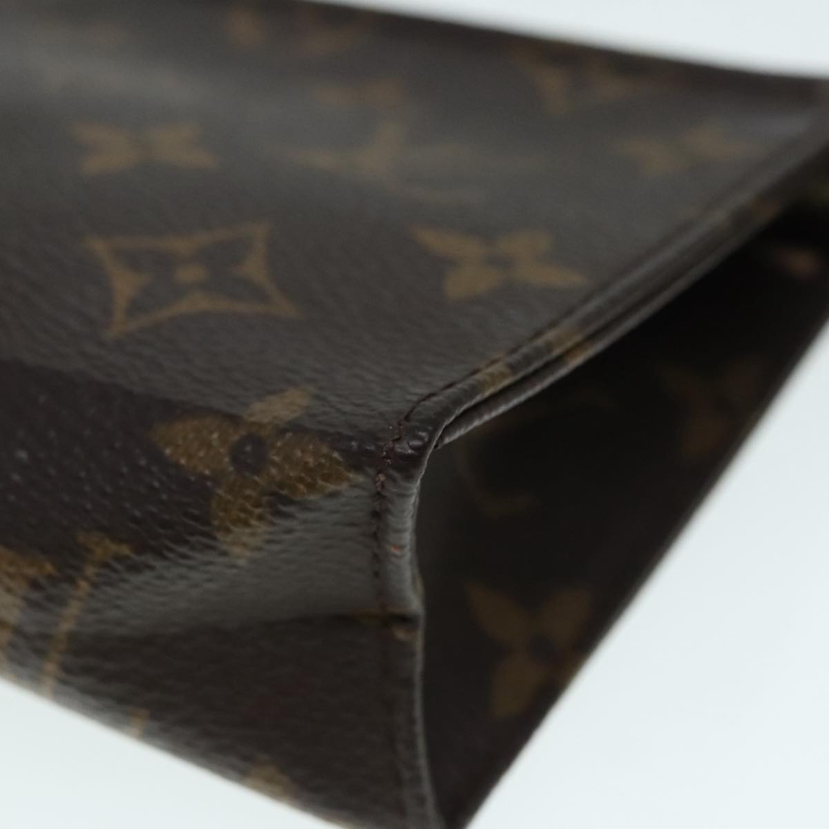 LOUIS VUITTON Monogram Poche Toilette 15 Pouch M47546 LV Auth 93927