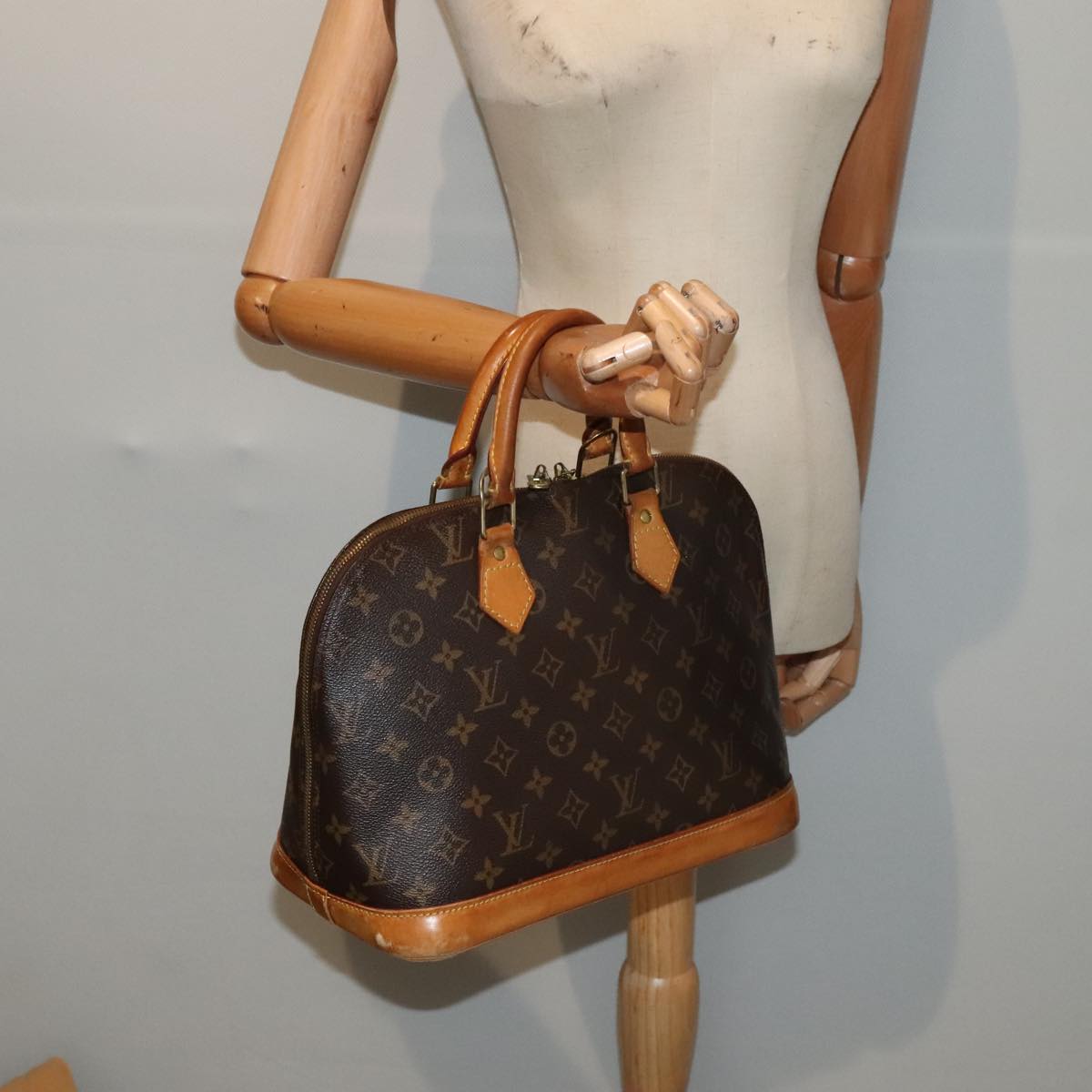 LOUIS VUITTON Monogram Alma Hand Bag M51130 LV Auth 93951