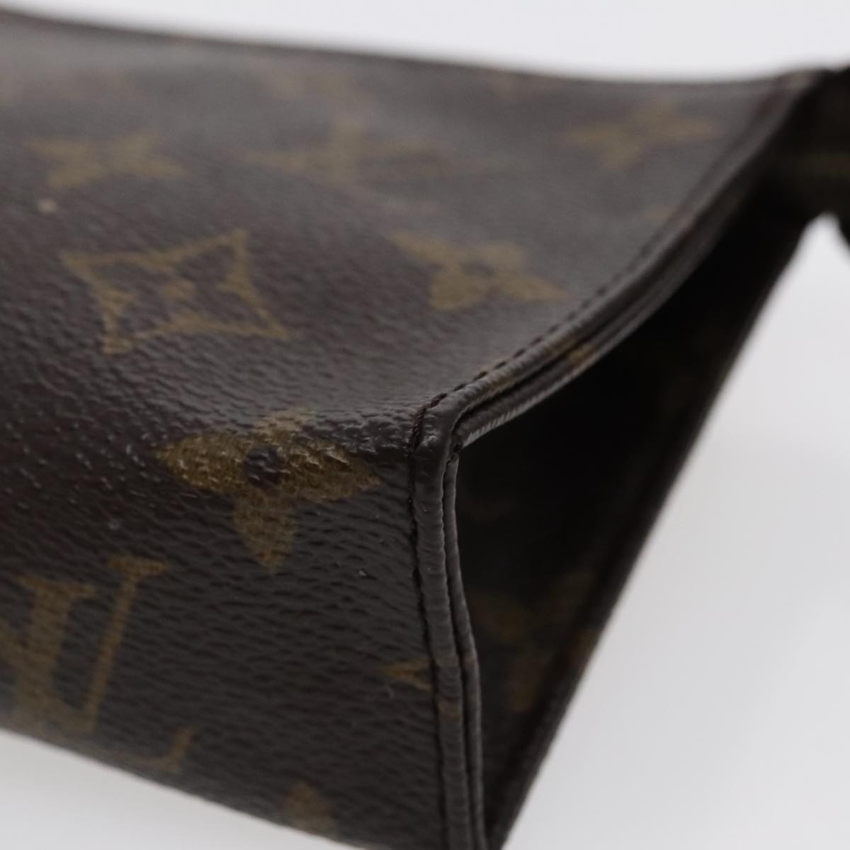 LOUIS VUITTON Monogram Poche Toilette 19 Pouch M47544 LV Auth 94164